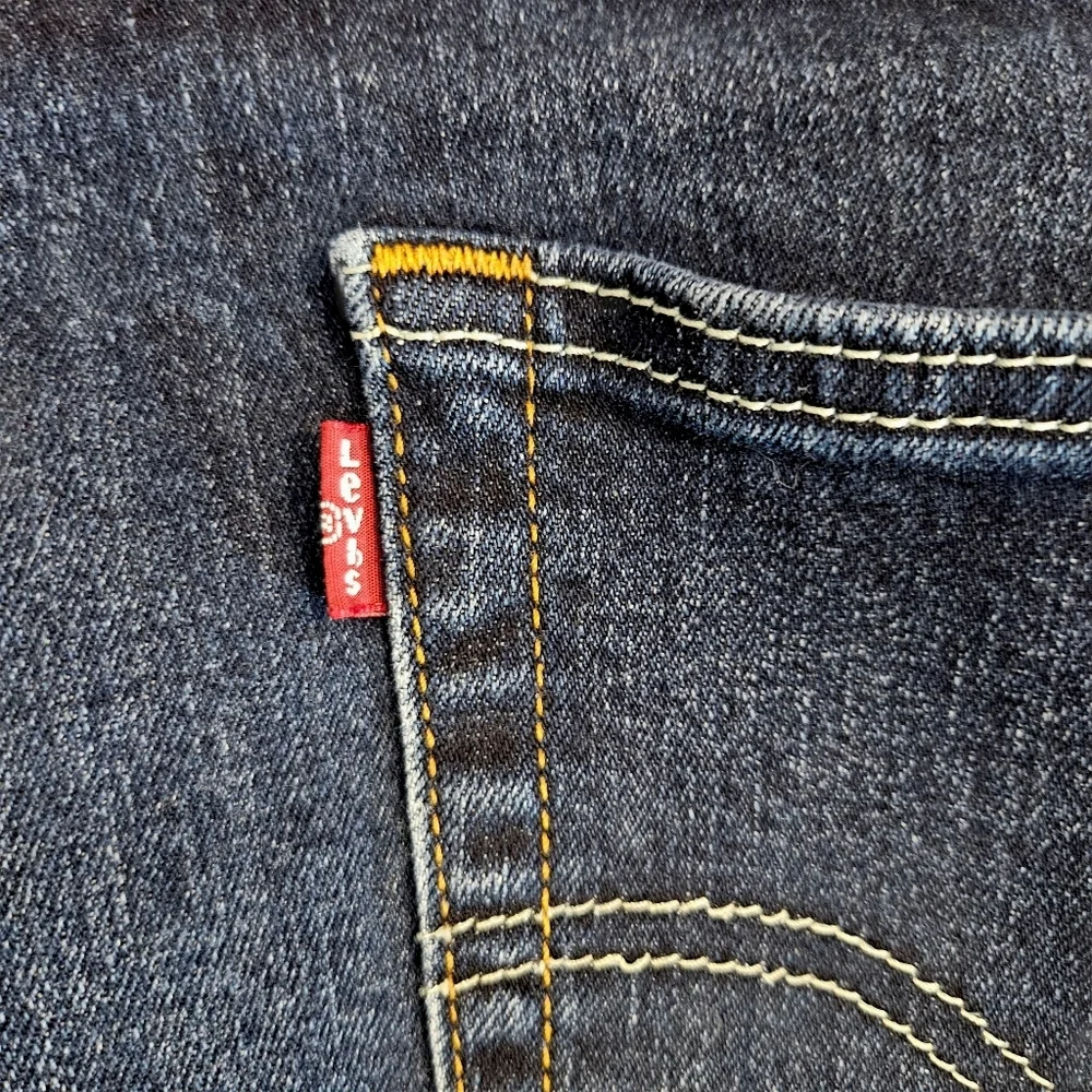 Levi's 511 Straight Leg Slim Jeans